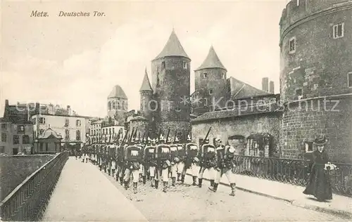 Metz_Moselle Deutsches Tor Soldaten Metz_Moselle