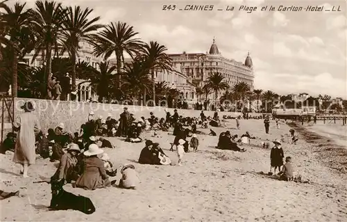 Cannes_Alpes Maritimes Plage et le Carlton Hotel Cannes Alpes Maritimes