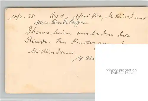 AK / Ansichtskarte Mikindani Segelboote Dhows beim Ausladen der Rinde 