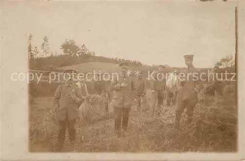 Russland Soldaten Bauern auf dem Feld Russland