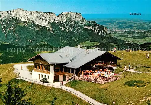 Untersberg Rossfeldschihuette Blick auf Untersberg und Salzburg Untersberg