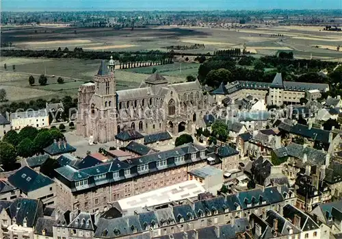 Dol de Bretagne Cathedrale et le centre de la ville vue aerienne Dol de Bretagne