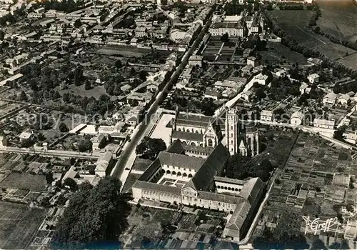 Bourg en Bresse Fliegeraufnahme Cloitre et Eglise de Brou Bourg en Bresse