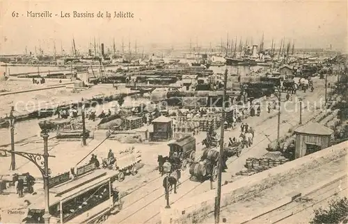 Marseille_Bouches du Rhone Les Bassins de la Joliette Hafen Pferdewagen  Marseille