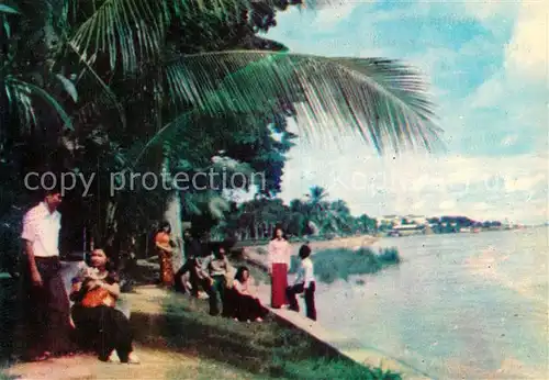 AK / Ansichtskarte Phnom_Penh Along the Chak Do Muk Bank Phnom_Penh