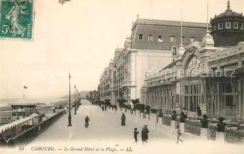 AK / Ansichtskarte Cabourg Grand Hotel et la Plage Cabourg