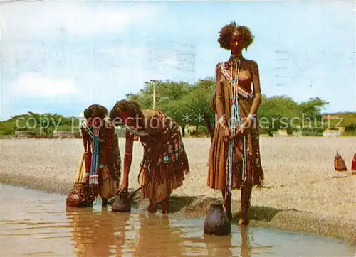 AK / Ansichtskarte Addis_Abeba Oromo Frauen Lake Sidamo Wassertraegerinnen Addis Abeba