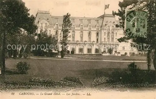 AK / Ansichtskarte Cabourg Grand Hotel et les jardins Cabourg