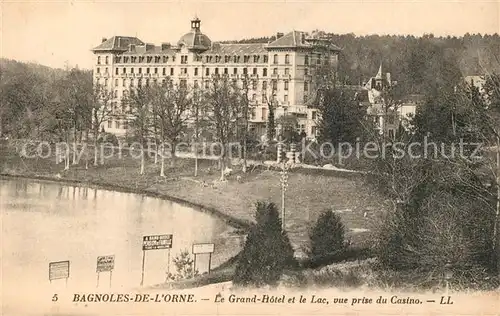 AK / Ansichtskarte Bagnoles de l_Orne Grand Hotel et le Lac vue prise du Casino Bagnoles de l_Orne
