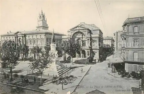 AK / Ansichtskarte Avignon_Vaucluse Place de l Hotel de Ville Monument Avignon Vaucluse