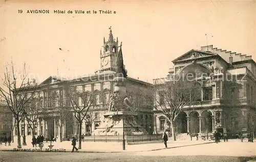 AK / Ansichtskarte Avignon_Vaucluse Hotel de Ville et le Theatre Monument Avignon Vaucluse
