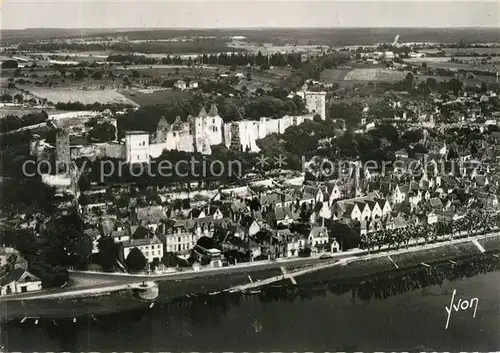 AK / Ansichtskarte Chinon_Indre_et_Loire En avion au dessus des Chateaux de la Loire Chinon_Indre_et_Loire