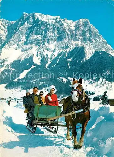 AK / Ansichtskarte Ehrwald_Tirol Pferdeschlitten mit Zugspitzmassiv Wettersteingebirge Ehrwald Tirol