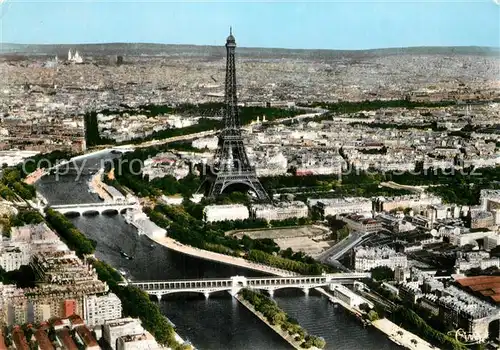 AK / Ansichtskarte Paris Fliegeraufnahme Seine Eiffelturm Paris