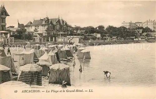 AK / Ansichtskarte Arcachon_Gironde Plage et Grand Hotel Arcachon Gironde