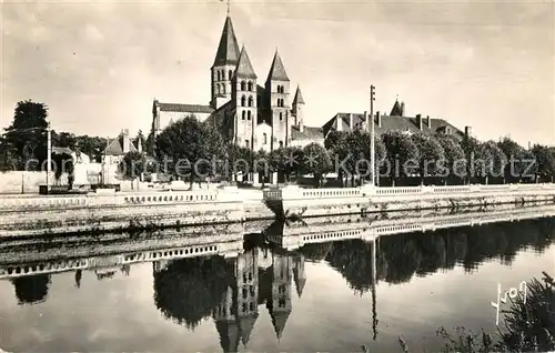 AK / Ansichtskarte Paray le Monial La Basilique Paray le Monial