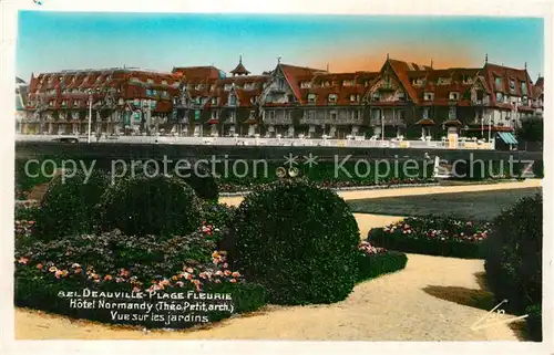 AK / Ansichtskarte Deauville Plage Fleurie Hotel Normandy Vue sur les jardins Deauville