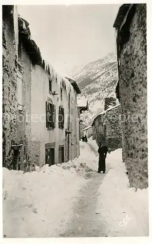 AK / Ansichtskarte Porte Puymorens Rue du Village Porte Puymorens