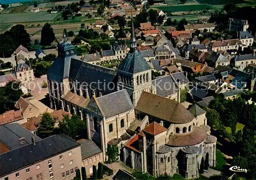 AK / Ansichtskarte Saint Benoit sur Loire Basilique Loire Saint Benoit sur Loire