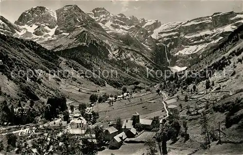 AK / Ansichtskarte Gavarnie_Hautes Pyrenees Le Cirque et le Village Gavarnie Hautes Pyrenees