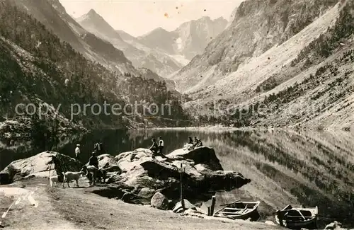 AK / Ansichtskarte Cauterets Lac de Gaube Massif du Vignemale Pyrenees Cauterets