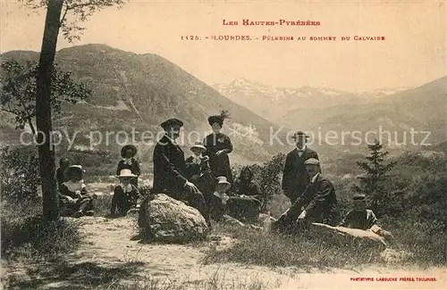 AK / Ansichtskarte Lourdes_Hautes_Pyrenees Pelerine au Sommet du Calvaire Lourdes_Hautes_Pyrenees