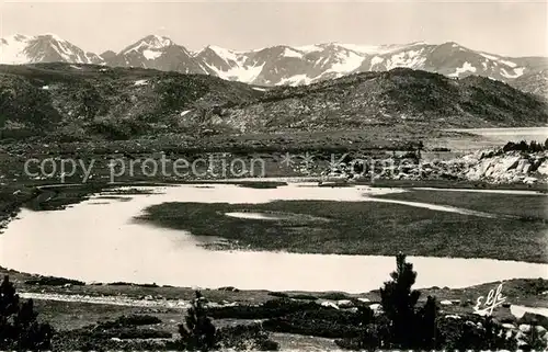 AK / Ansichtskarte Font Romeu Odeillo Via Panorama Massif du Carlitte La Petite Bouillouse Font Romeu Odeillo Via