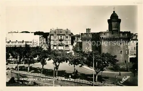 AK / Ansichtskarte Perpignan Le Castillet et Place de la Victoire Perpignan