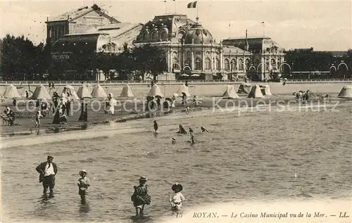 AK / Ansichtskarte Royan_Charente Maritime Casino Municipal vue de la Mer Royan Charente Maritime