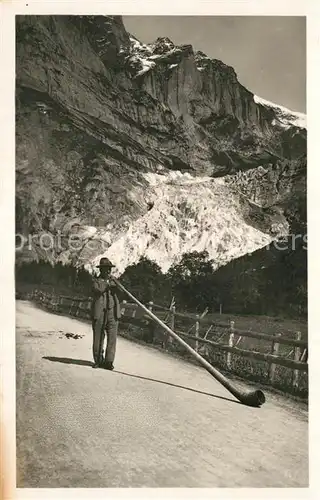 AK / Ansichtskarte Alphorn Alphornbl?ser Oberer Gletscher  