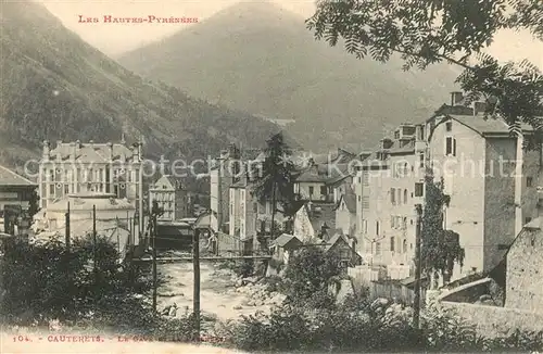 AK / Ansichtskarte Cauterets Le Gave et la Passerelle Hautes Pyrennees Cauterets