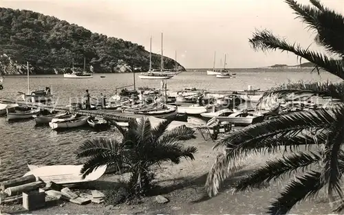 AK / Ansichtskarte Ile_de_Port Cros Un coin du Port Ile_de_Port Cros