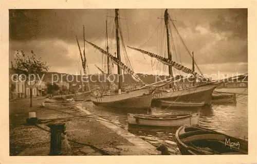 AK / Ansichtskarte Saint Mandrier sur Mer Petit port de peche des voiliers Saint Mandrier sur Mer