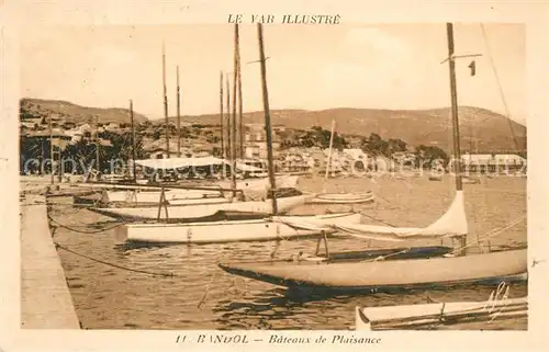 AK / Ansichtskarte Bandol Bateaux de Plaisance des voiliers Bandol