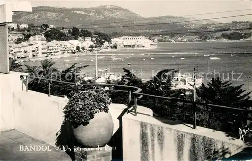 AK / Ansichtskarte Bandol Panorama Coin du port Cote d Azur Bandol