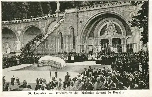 AK / Ansichtskarte Lourdes_Hautes_Pyrenees Benediction des Malades devant le Rosaire Lourdes_Hautes_Pyrenees