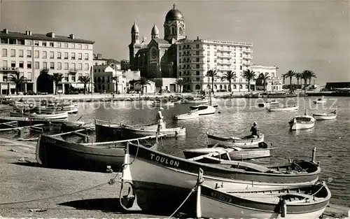 AK / Ansichtskarte Saint Raphael_Var Le Port et la Cathedrale Cote d Azur Saint Raphael Var