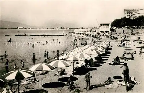 AK / Ansichtskarte Saint Raphael_Var La Plage Cote d Azur Saint Raphael Var
