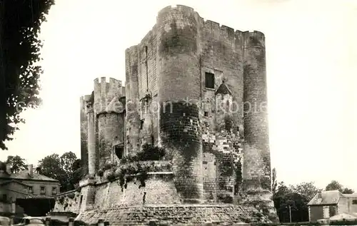 AK / Ansichtskarte Niort Le Donjon Niort