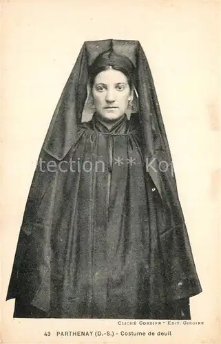 AK / Ansichtskarte Parthenay Costume de deuil Trachten Parthenay
