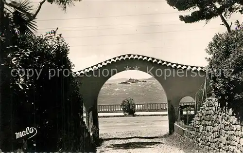 AK / Ansichtskarte Saint Raphael_Var Le Lion de Mer Cote d Azur Saint Raphael Var