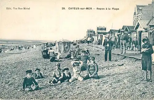 AK / Ansichtskarte Cayeux sur Mer Repos a la Plage Cayeux sur Mer