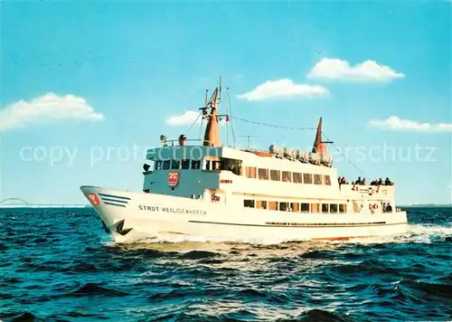 AK / Ansichtskarte Schiffe_Ships_Navires Stadt Heiligenhafen  