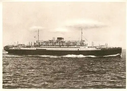 AK / Ansichtskarte Dampfer_Oceanliner M N Vulcania 