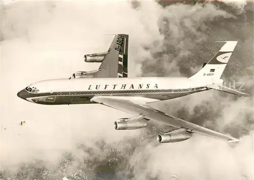 AK / Ansichtskarte Lufthansa Boeing Jet 720 B  