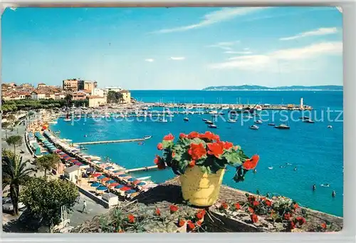 AK / Ansichtskarte Sainte_Maxime_sur_Mer_Var Panorama La Plage et le Port Cote d Azur Sainte_Maxime_sur_Mer_Var