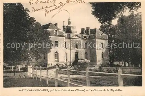 AK / Ansichtskarte Savigny Levescault par Saint Julien lArs Le Chateau de la Seguiniere Savigny Levescault