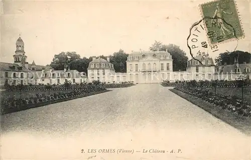 AK / Ansichtskarte Les_Ormes_Vienne Le Chateau Les_Ormes_Vienne