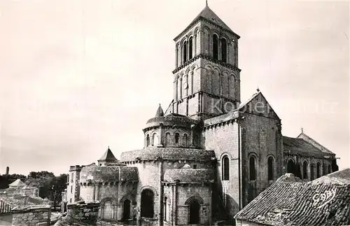 AK / Ansichtskarte Chauvigny Eglise Saint Pierre Chauvigny