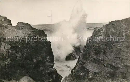 AK / Ansichtskarte Les_Sables d_Olonne Coup de mer au Puits d Enfer Les_Sables d_Olonne
